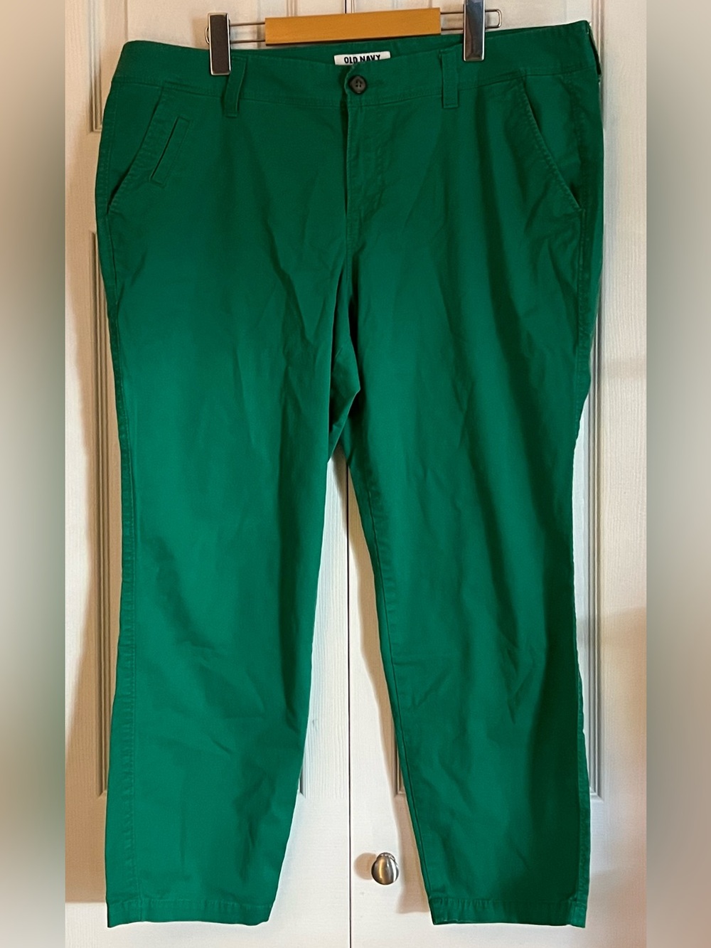 Old Navy Kelly Green Mid Rise Straight Leg Chino Pants 16